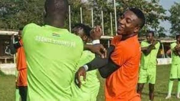 أشانتي كوتوكو-أرشيفية