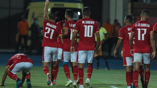 الأهلي يبحث عن العاشرة