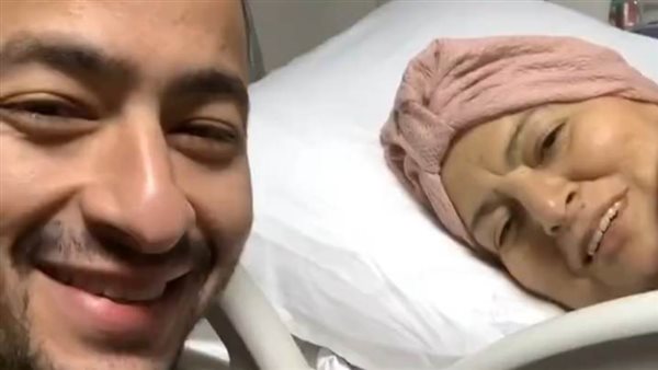 حمادة هلال ووالدته