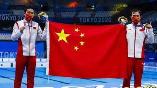 الصيني شي يحقق إنجازا