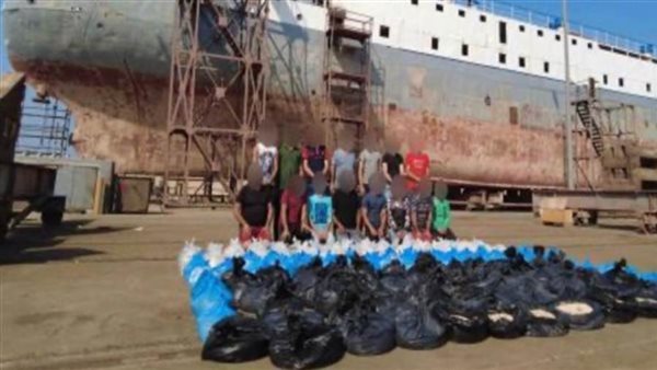 المتهمين والمضبوطات