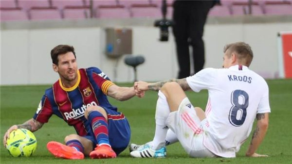 ليونيل ميسي وكروس