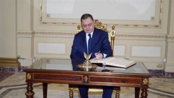 وزير الداخلية اللواء