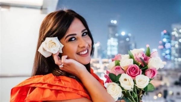 ياسمين عبد العزيز