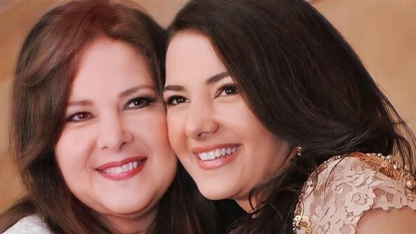 دلال عبد العزيز ودنيا