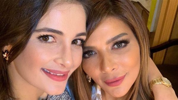 أصالة نصري وابنتها