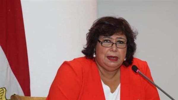 ارشيف-وزيرة الثقافه