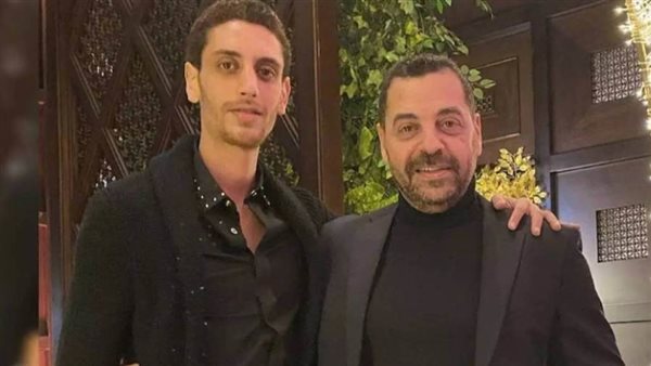 طارق العريان ونجله