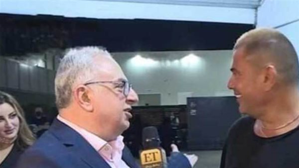 عمرو دياب ومعجبته