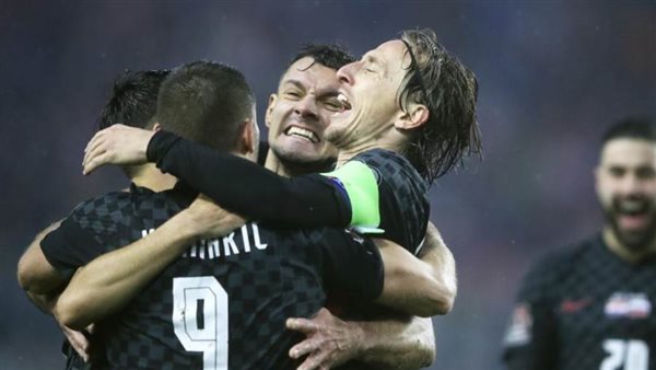 بالخطأ في مرماها