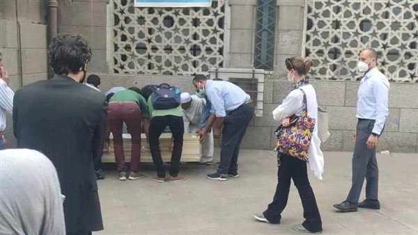 تشييع جثمان محمود