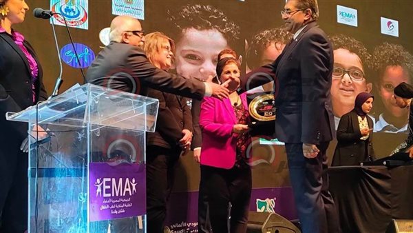 رئيس لجنه الصحة بمجلس