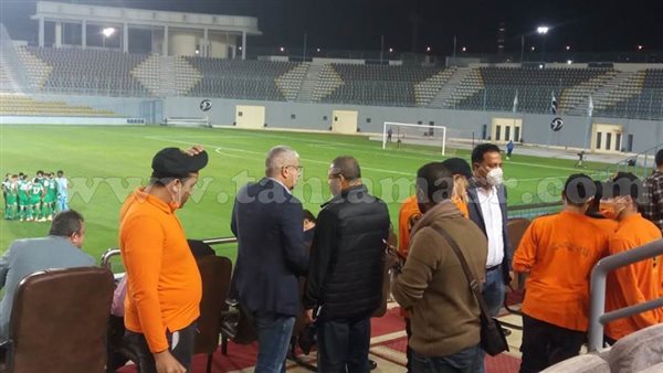 نقاش حاد بين أحمد