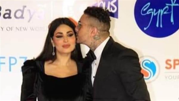 أحمد الفيشاوي وزوجته