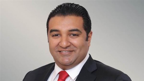 النائب محمود عصام