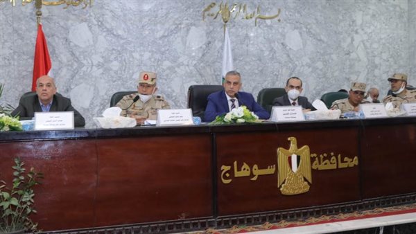 مناقشة حياة كريمة