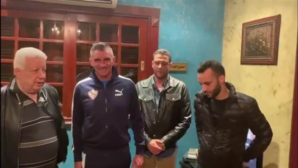 مرتضى منصور وكارتيرون