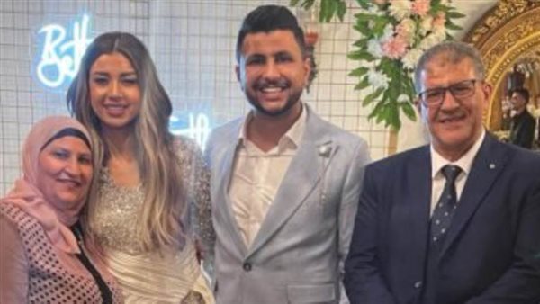 علي غزلان وعائلته