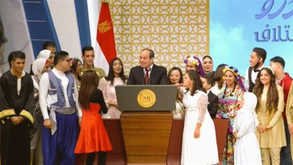 الرئيس السيسي مع