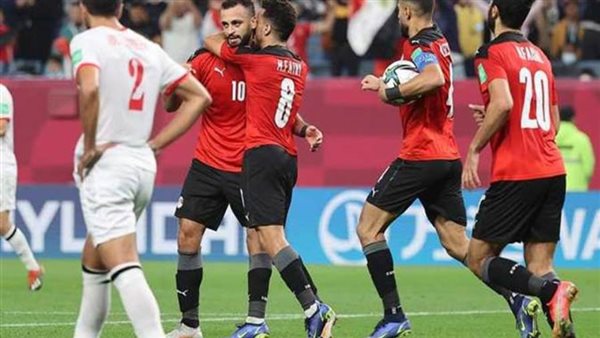 المنتخب الوطني بقميصه