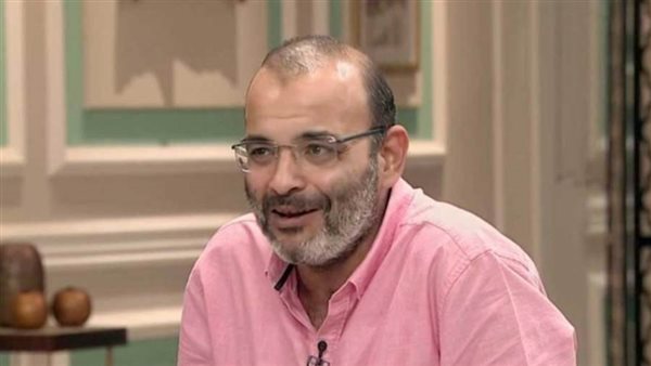 أيمن بهجت قمر