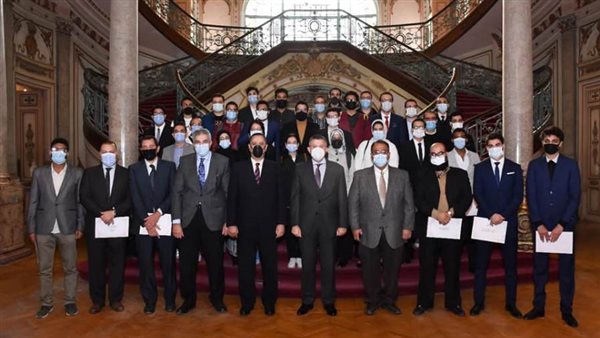 رئيس ونائب رئيس جامعة