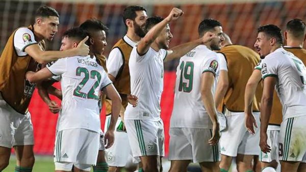 قائمة الجزائر لبطولة