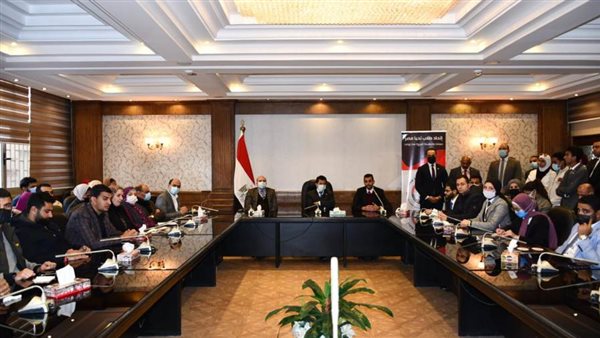 وزير الشباب والرياضة