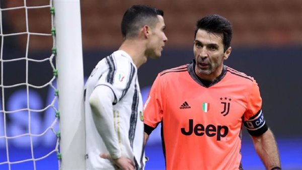 بوفون يهاجم كريستيانو