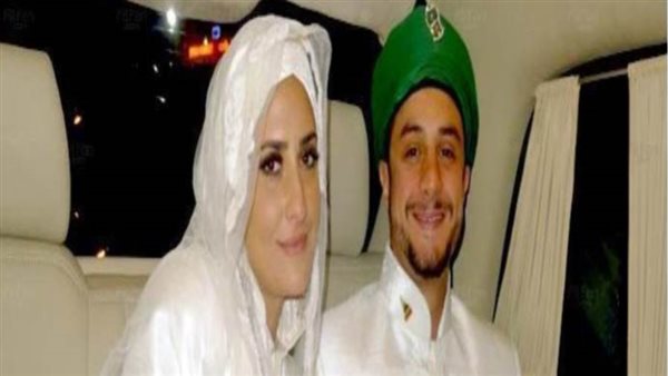 أحمد الفيشاوي وزوجته