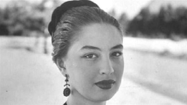 كاميليا _ أرشيفية