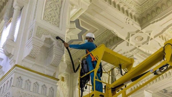 العاملين في المسجد