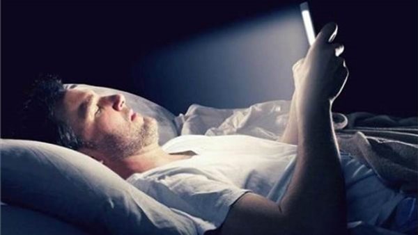 استخدام الفون ليلا