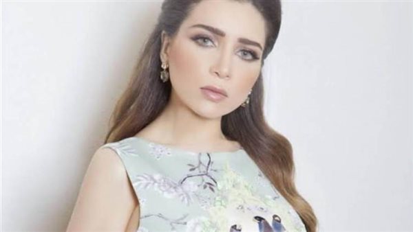 مي عز الدين