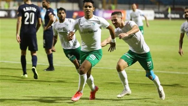 المصري يضرب بيراميدز