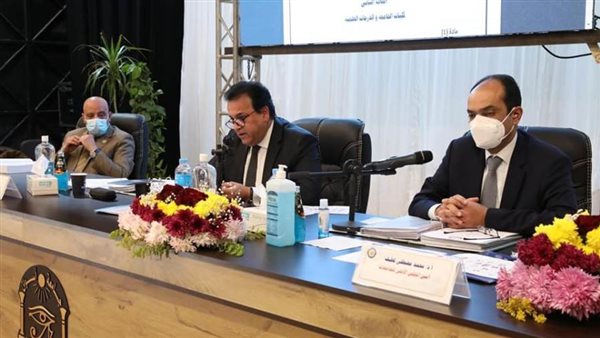 وزير التعليم العالي