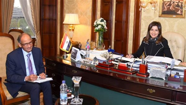 وزيرة الهجرة: حريصون