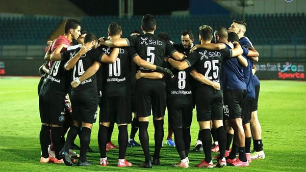 قائمة بيراميدز لمواجهة