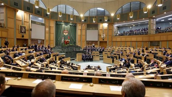 لتهديده حياة الملك..