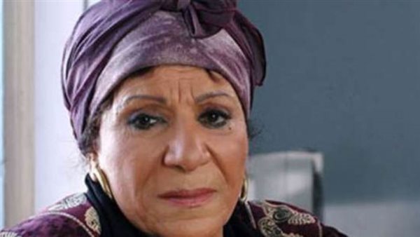 عايدة عبد العزيز