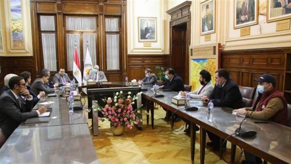 وزير الزراعة يبحث