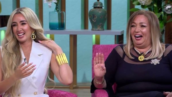 هنا الزاهد ووالدتها