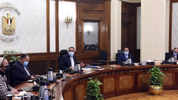 رئيس الوزراء يتابع