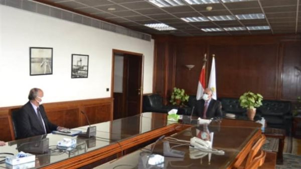 الري: تأهيل ترع بأطوال