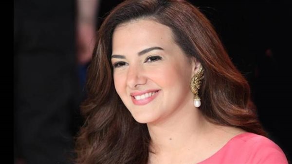 دنيا سمير غانم _