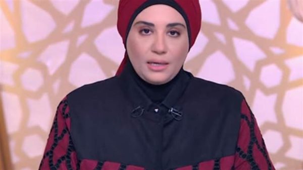 نادية عمارة