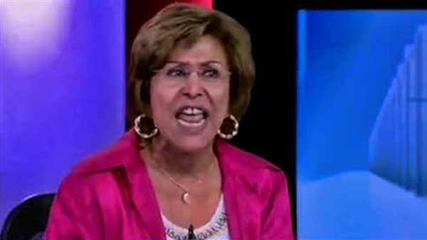 الكاتبة الصحفية-