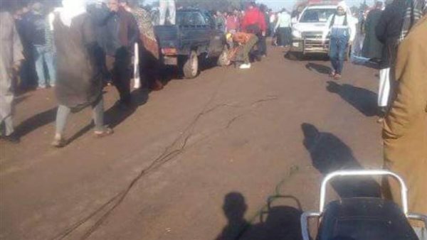 مصرع وإصابة ٨ أشخاص