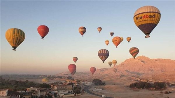 رحلات البالون الطائر