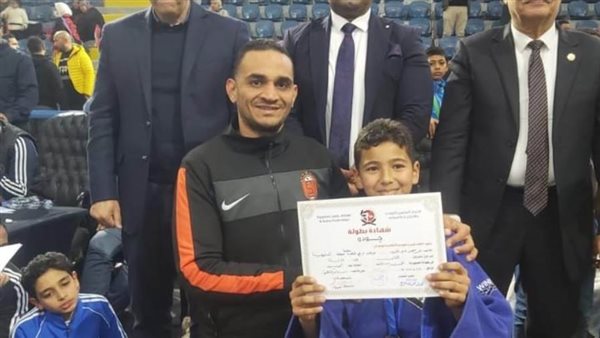 اللاعب عمر محمد الحاصل